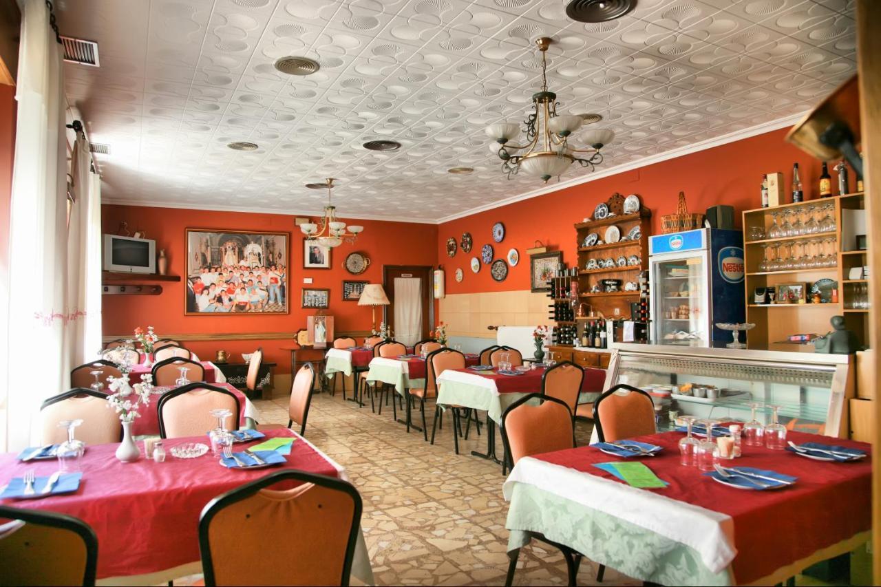 Hostal Restaurante Milan II San Clemente  Exterior foto